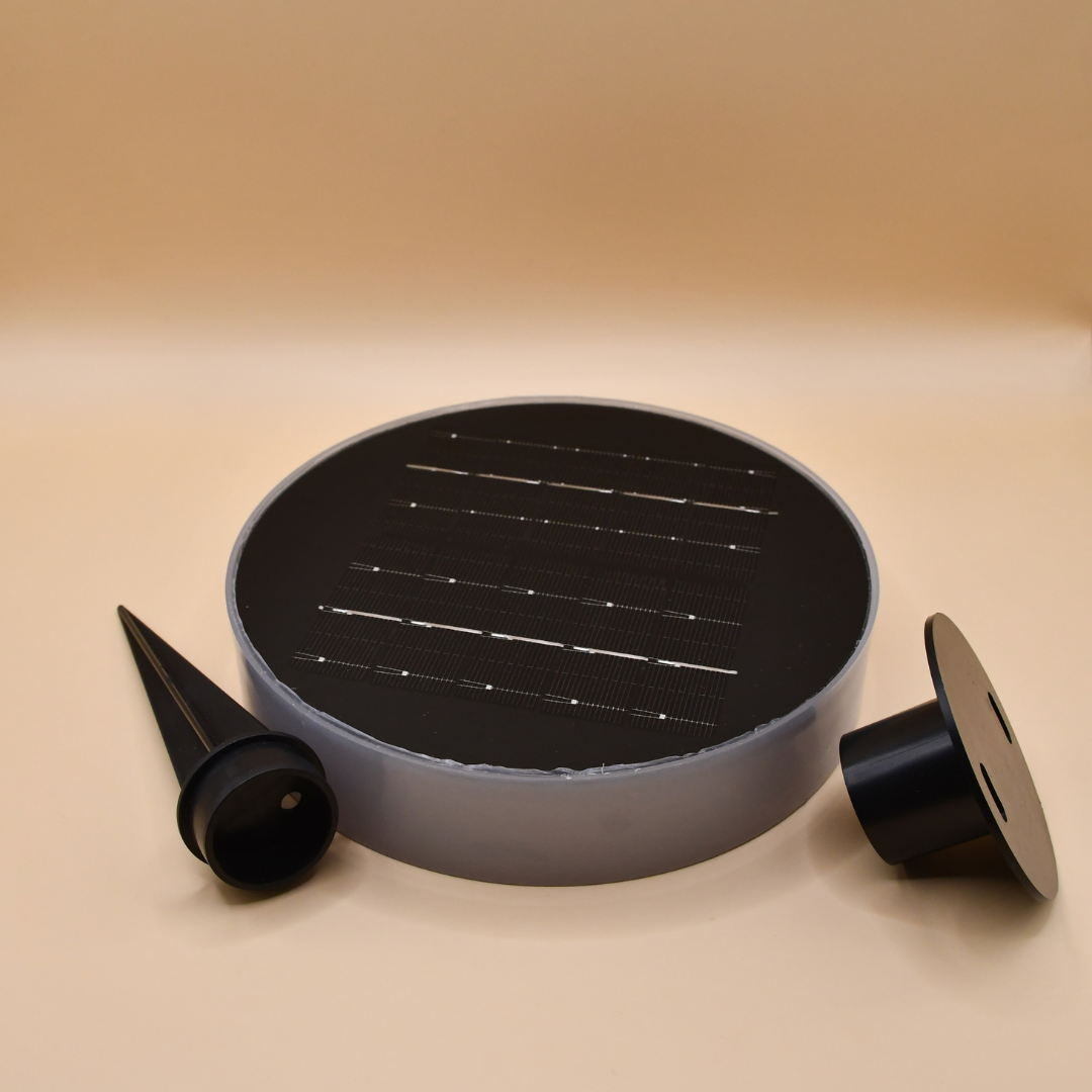 Lumen Modern Yard & Lawn Solar Garden Decoration Light